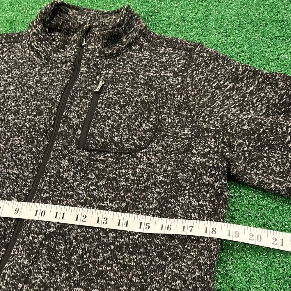 Womens Calvin Klein zip up jacket. Size Medium.